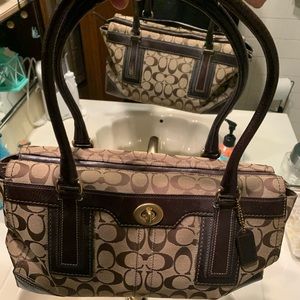 Like new Coach purse need to sell asap  nothing wrong with it.